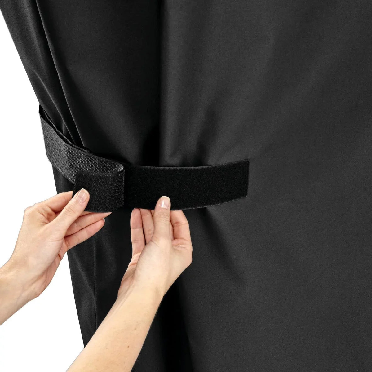 Weber 7112 Premium Grill Cover For Q 2000 & 3000 Series Gas Grills On Patio Cart