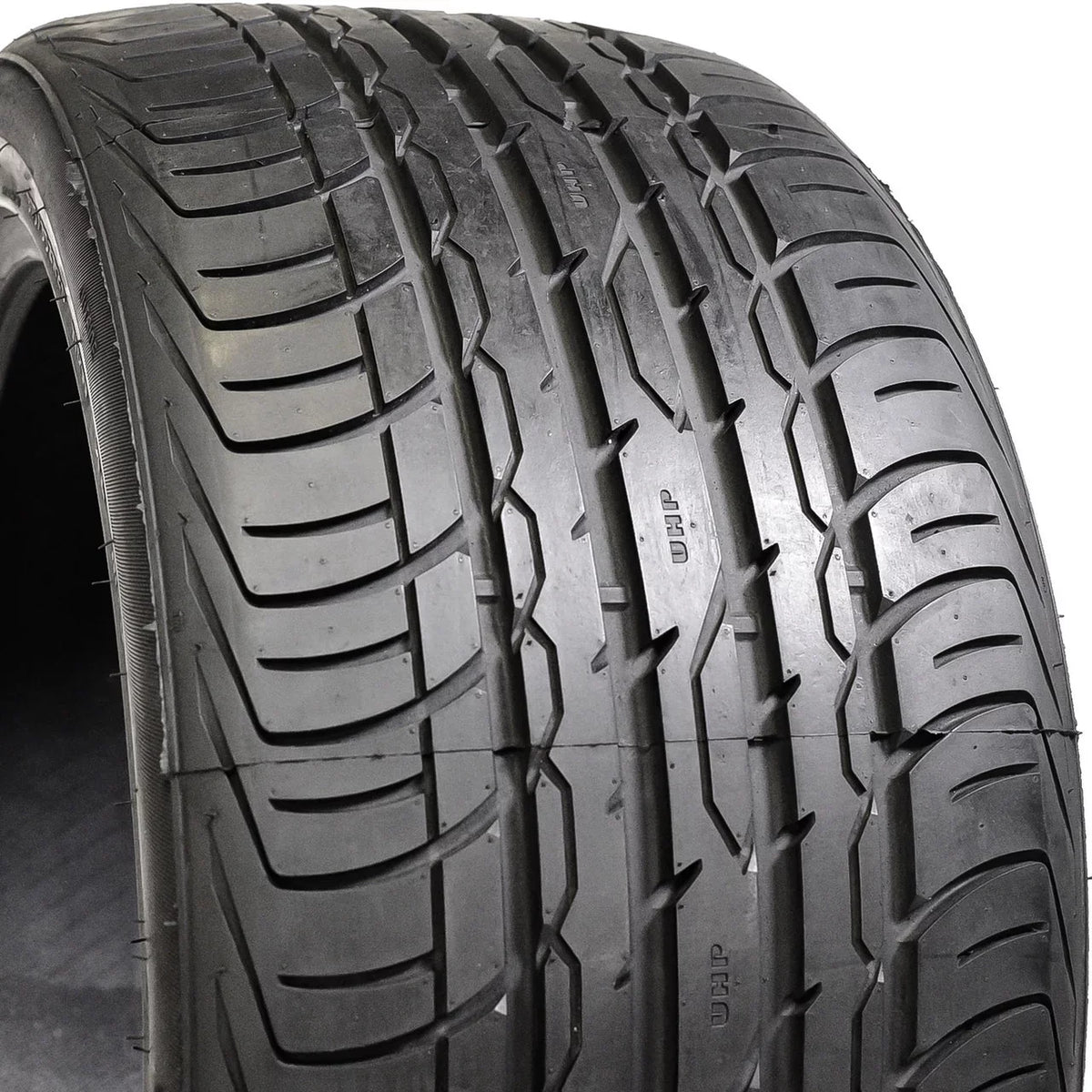 Zenna Sport Line 225/45ZR18 95W Fits: 2011-15 Chevrolet Cruze LTZ, 2012 Camry XLE