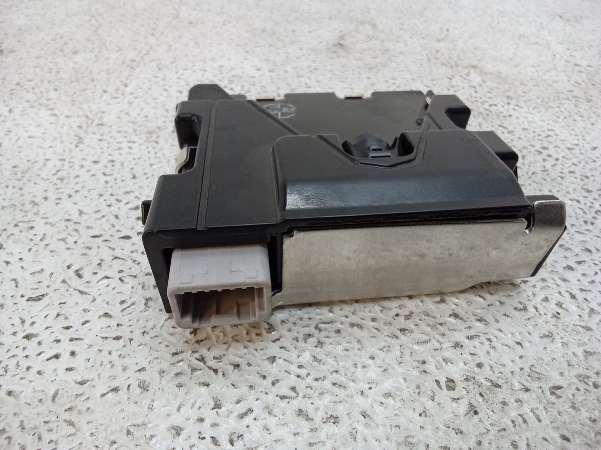 Pre-Owned 2018 Rav-4 Front Lane Departure Warning Camera 8646C-42021 OEM (Good)